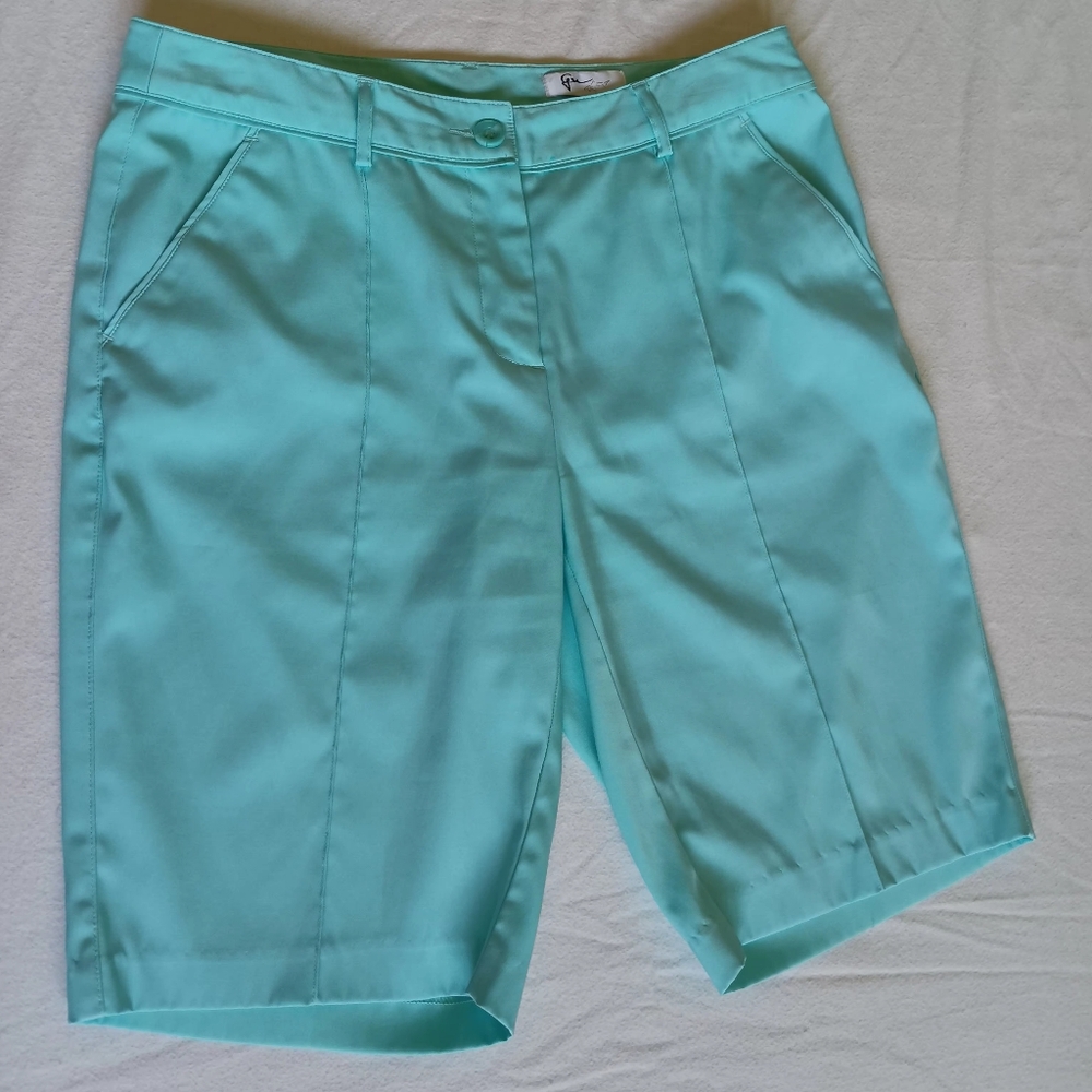 Greg Norman Collection Aqua Women's Golf Shorts Sz 8